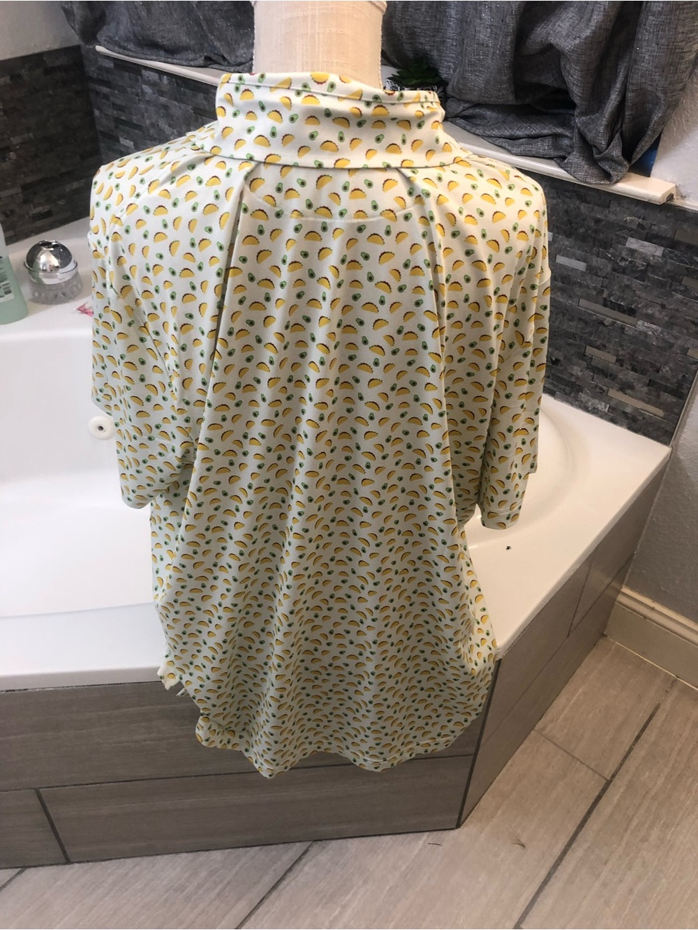 Men’s Taco Themed Golf Polo XL NWOT - Picture 7 of 7